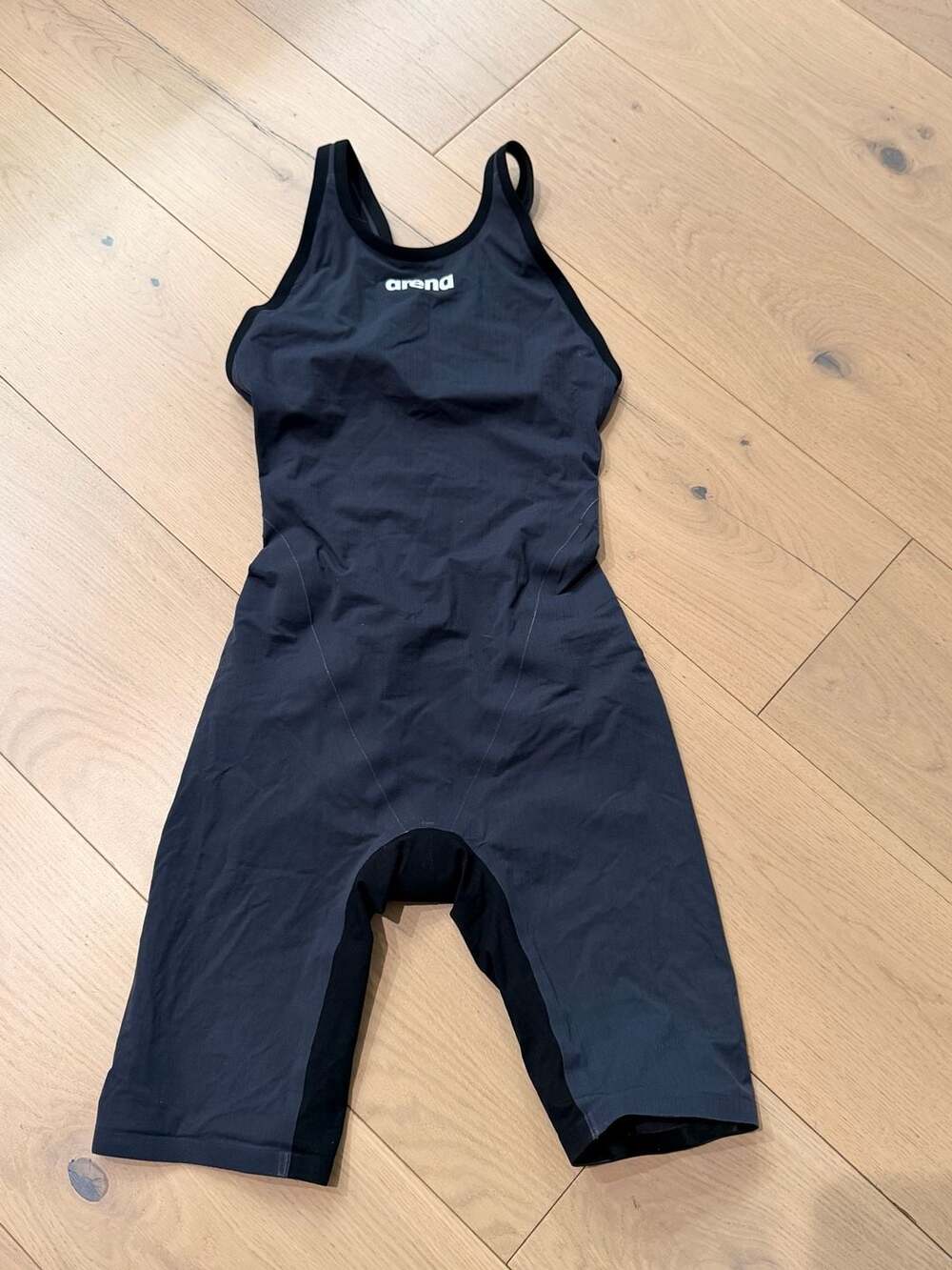 Arena Powerskin Carbon Air2 Open Back Kneeskin Size 26